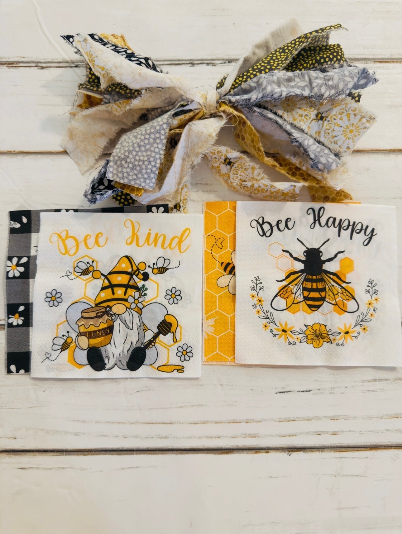 Bee napkin bundle with handmade rag bow