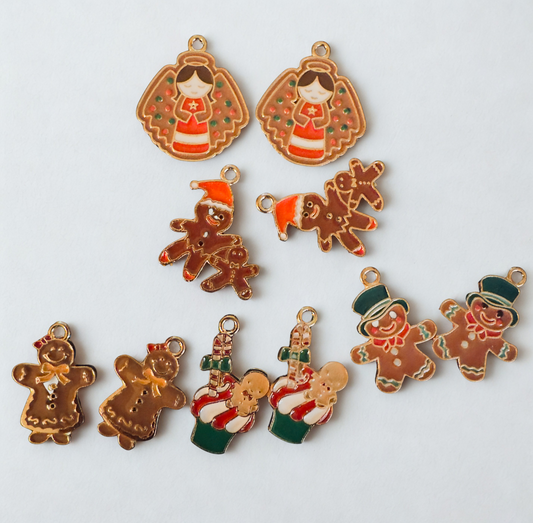 Gingerbread themed charms #1